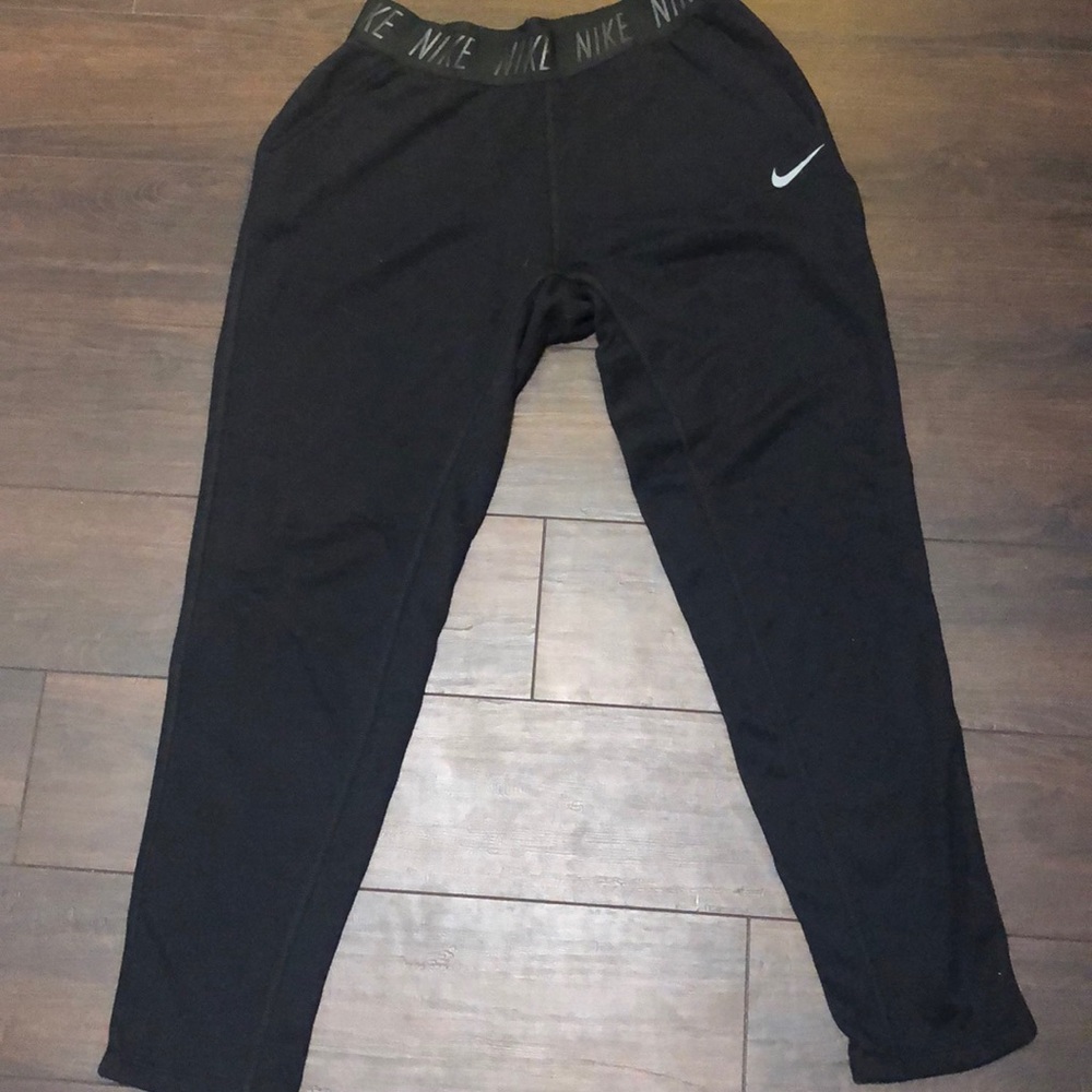 Men’s black nike joggers
